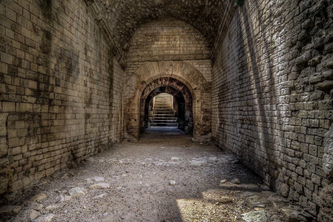 corridor, cave, arena-4415517.jpg