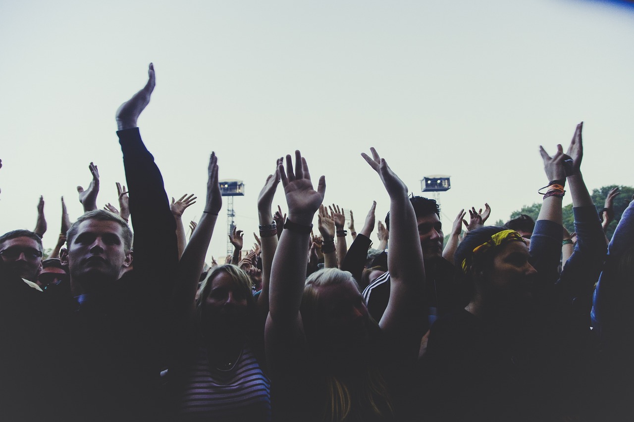people, men women, crowd-2599550.jpg